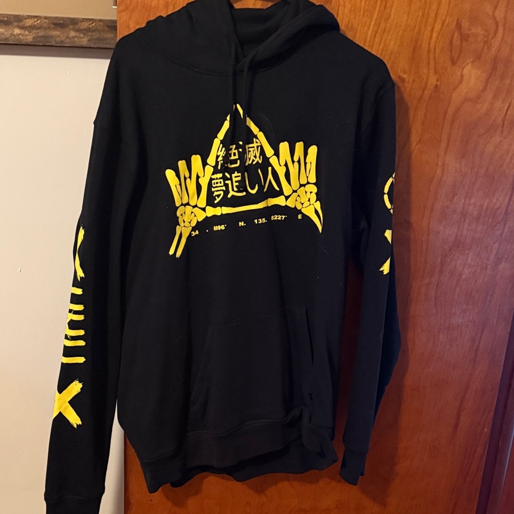 Exploring with Fighters Black Hoodie with Yellow Graphic Print - Unbranded